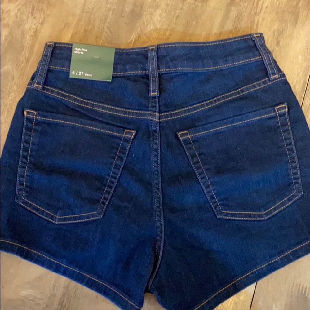 High- Rise Denim Shorts - Picture 2 of 4